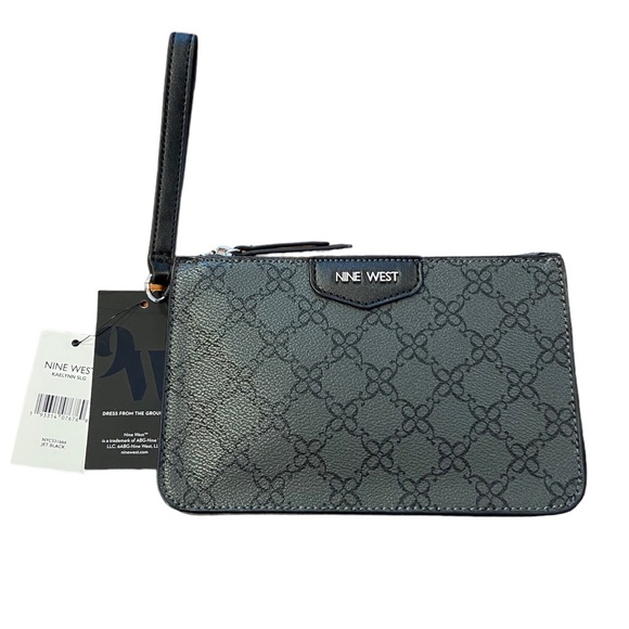 Nine West Handbags - NWT Nine West Wristlet